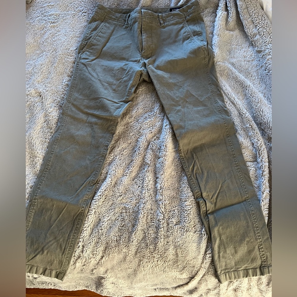 Bonobos trousers. Olive.